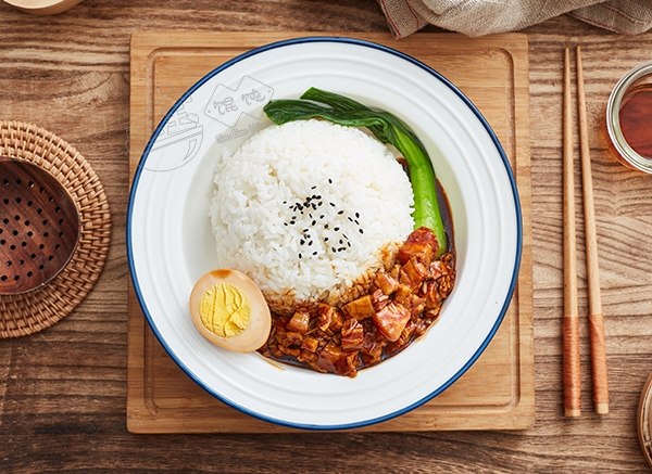 三寶臺(tái)式鹵肉飯